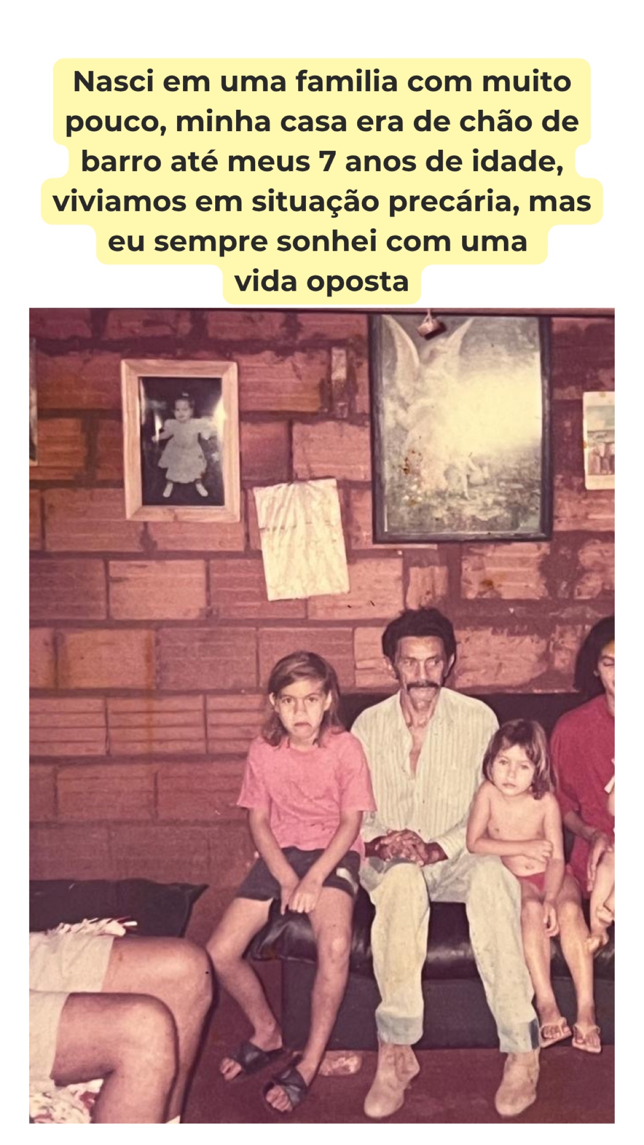 Foto da casa simples onde Ana Carolina viveu na infância